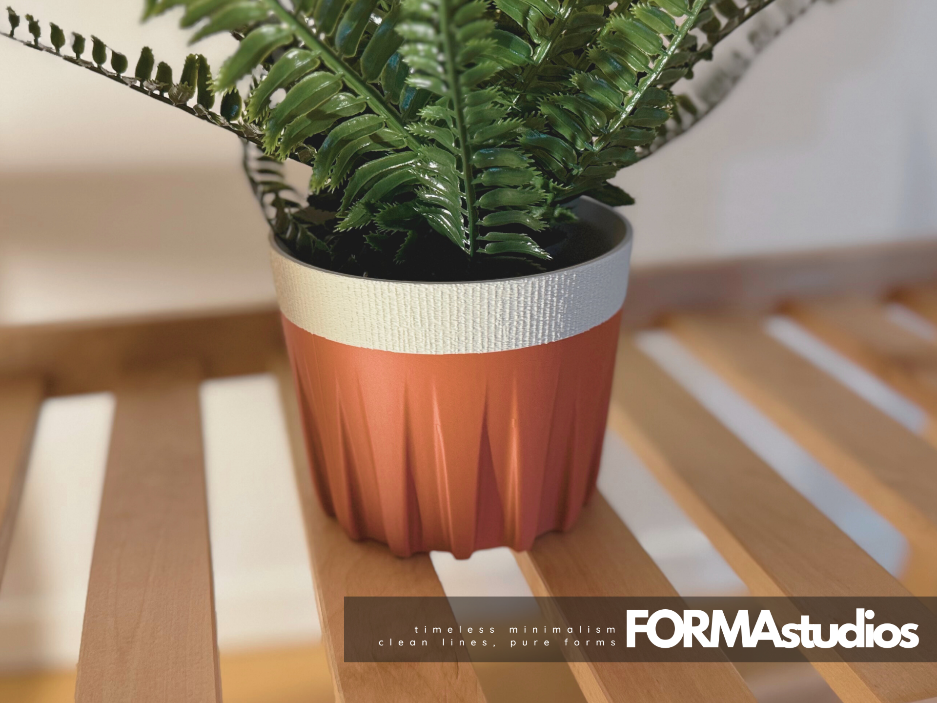 CALYX vase